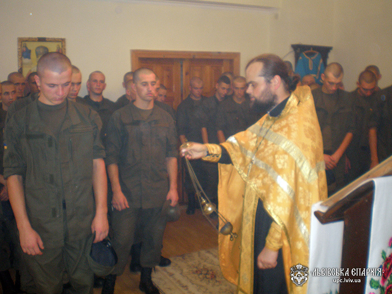 Капелан єпархії звершив Богослужіння у Львівській частині Національної Гвардії України
